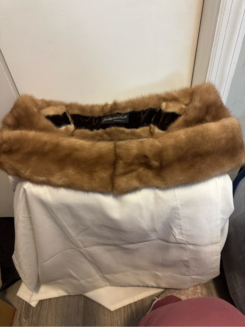 Women's Tan Faux Fur Collar Cape
